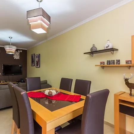 度假居 Engiadina By Algarvemanta 曼塔罗塔